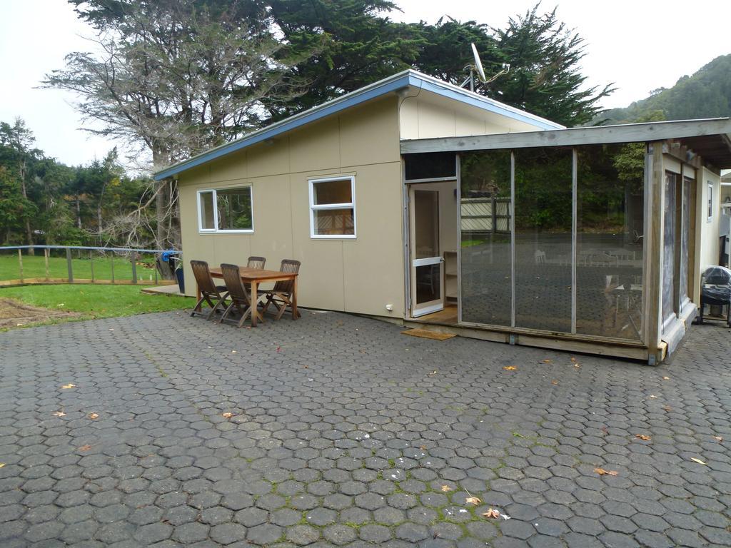 Angie'S Rural Retreat 호텔 Wainuiomata 외부 사진