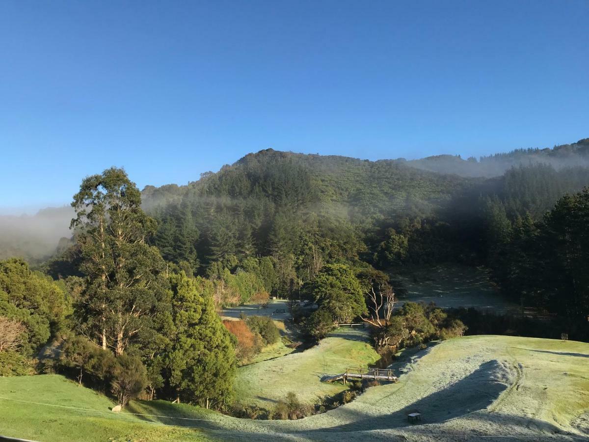 Angie'S Rural Retreat 호텔 Wainuiomata 외부 사진