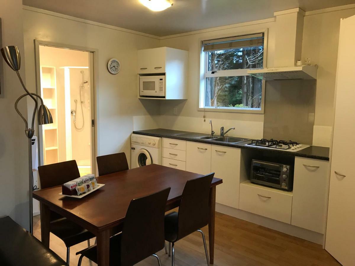 Angie'S Rural Retreat 호텔 Wainuiomata 외부 사진